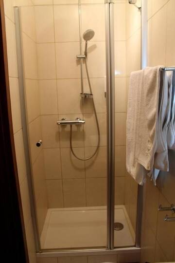 Фото номера Стандартный двухместный номер с 1 кроватью Отель Hotel Linder г. Malnia 11