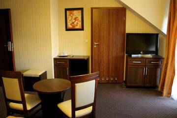 Фото номера Стандартный двухместный номер с 2 отдельными кроватями Отель Hotel Linder г. Malnia 2
