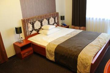Фото номера Улучшенный двухместный номер с 1 кроватью Отель Hotel Linder г. Malnia 4